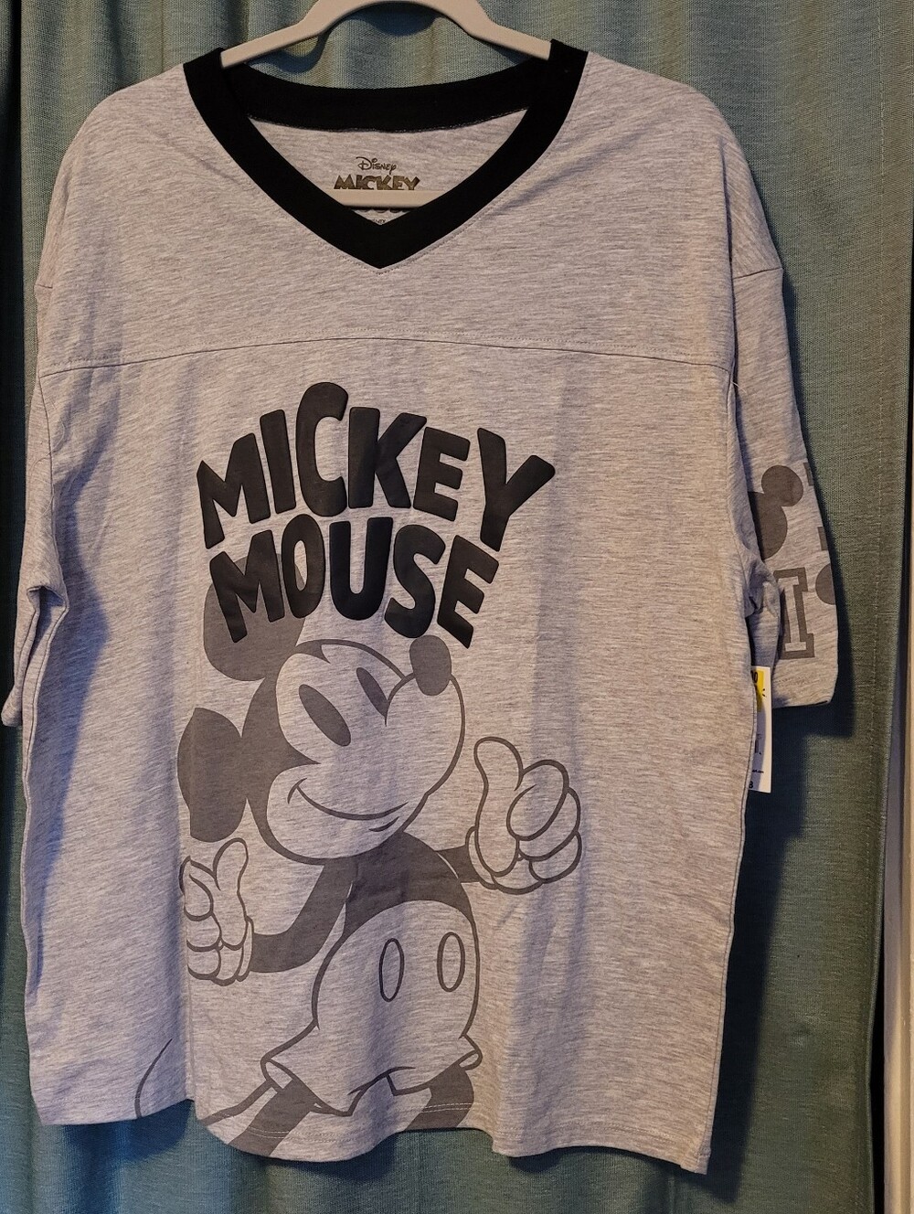 Disney Gray & Black Mickey Mouse Graphic V‑Neck Tee